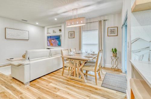 Pebble Beach House | Spacious Waterfront 6 Bedroom Duplex in lovely Rotonda West near oceans ,Golfing, Park Pool