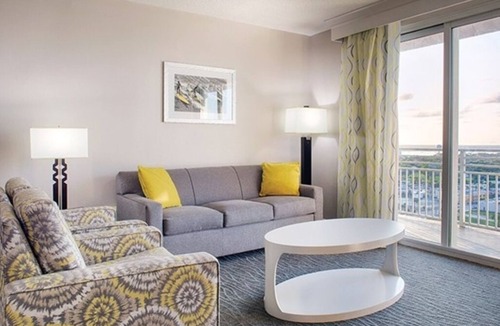 Smith's Memento Apartment | Spacious Wyndham Ocean Walk 2-bedroom Deluxe Beachfront Suite on Daytona Beach