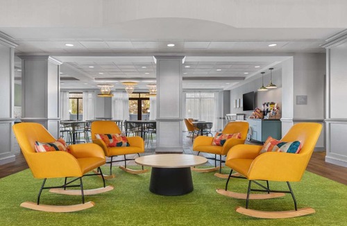 Executive Park Hotel | Spark By Hilton Charlotte Tyvola I-77