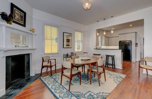 Westside House | Sparking clean 3BR/2 full bath, laid-back & chic, private yard & free parking!