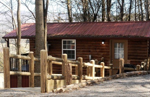 Sparta Cabin | Sparta's Hidden Gem: Unique Views Cabin for an Intimate Escape