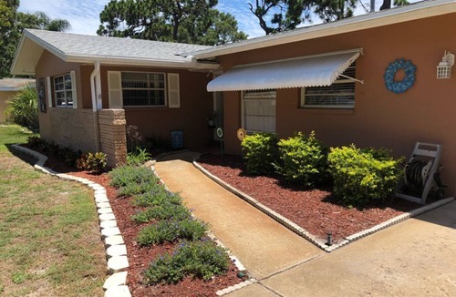 Largo House | SPECIAL DISCOUNT! Stay at our 2-bed/2 bath House close to IRB!