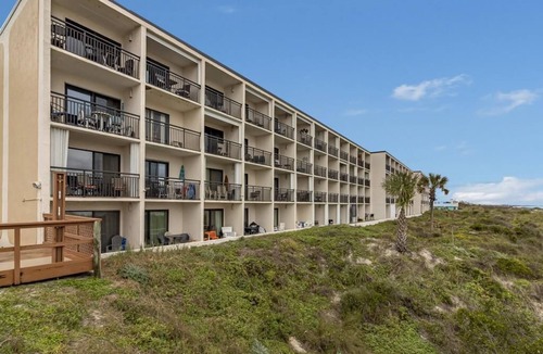Crescent Beach Condo | Spectacular Oceanfront Views ~ Olympic Sized Heated Oceanfront Pool