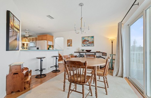 Marineland Acres House | Spectacular Ocean-View Home/1 minute walk to beach