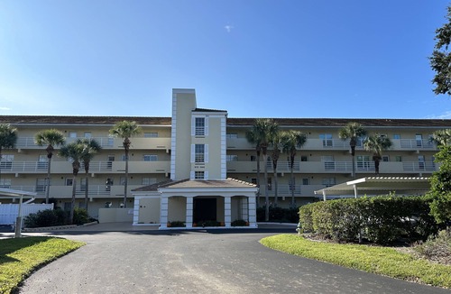 Plantation Condo | Spectacular views of the golf course & lake from 3rd floor lanai. Venice, FL.
