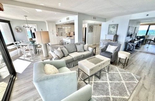 Sandestin Condo | Spectacular Views! Beachfront! 4096 BS1
