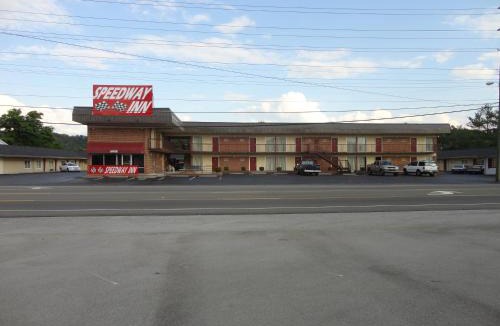 Bristol Hotel | Speedway Inn