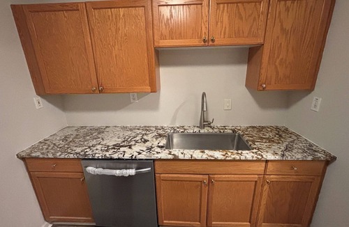 North Brookhaven House | Spend the Holidays in Atlanta!