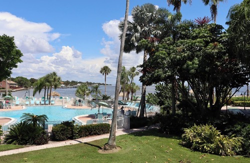 Pinellas Point House | Splash and Relax! Private Beach, Onsite Pool, Pet-friendly Accommodation
