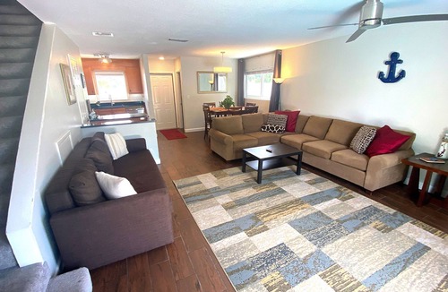 Downtown Fort Lauderdale House | Splash, Grill & Chill Near Beaches - Tarpon Harbor 1