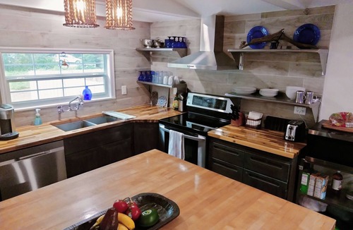 Floral City House | Spokes on Oaks, just 400 ft from the Withlacoochee Trail
