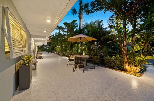 Winslow Reserve Apartment | Spotless Coastal Efficiency in Cocoa Beach! - Unit B