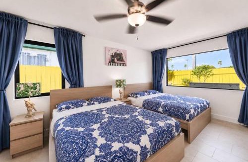 North Central Hollywood House | Spring break vacation Villa