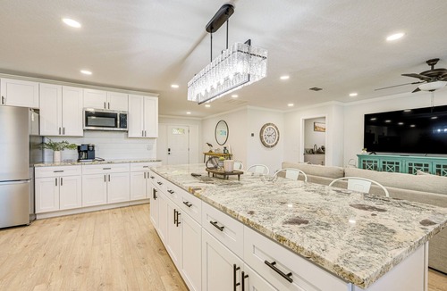 Spring Hill House | Spring Hill Home w/Pool, BBQ Grill & Outdoor TV!