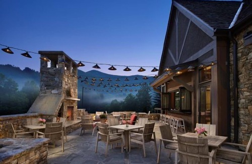 Canton Villa | Springdale Bluebird Villa Lodging