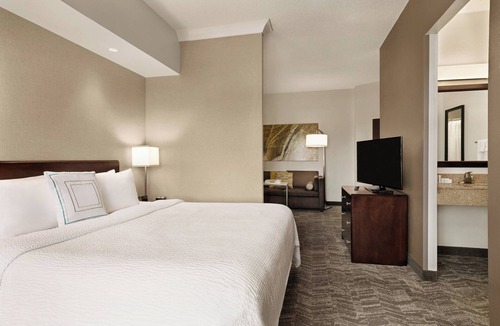 Sterling Hotel | SpringHill Suites by Marriott Dulles Airport
