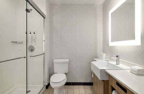Roanoke Hotel | SpringHill Suites by Marriott Roanoke