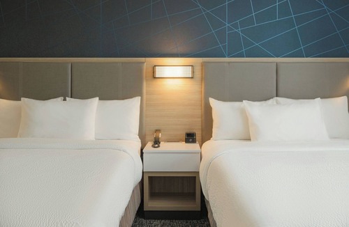 Downtown Tampa Hotel | SpringHill Suites by Marriott Tampa Downtown