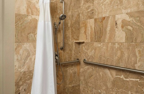 Westshore Hotel | SpringHill Suites by Marriott Tampa Westshore Airport