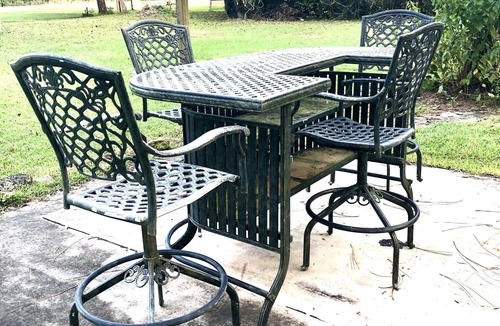 Fanning Springs Cottage | Springs Cottage 3/1 sleeps 8, near Ginnie, Fanning Springs , Manatee and blue