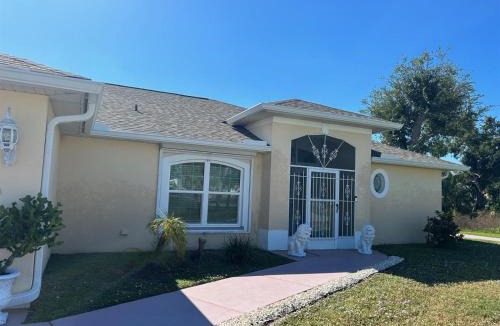 Englewood East House | St Catherines Ave