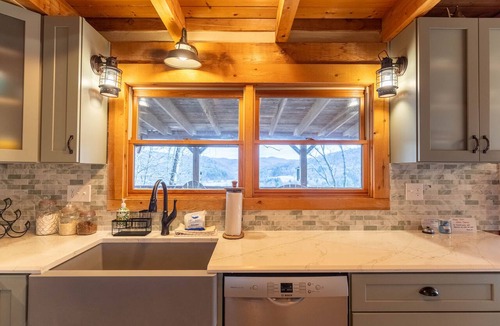 Sugar Grove Cabin | St Johns Ridge - Heart of Valle Crucis - Hot Tub- Firepit - River and Mountain Views