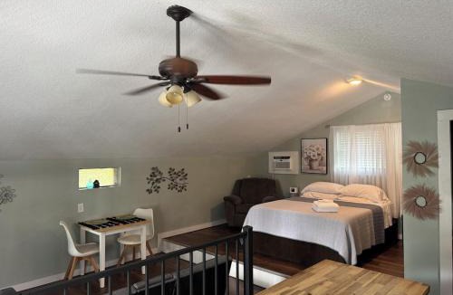 Satsuma Apartment | St Johns River Studio Apartment