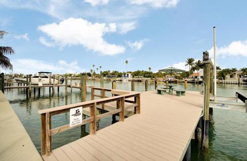 Vina Del Mar Island House | St Pete Beach Vina Del Mar Waterfront Dock Boat Slip 3-2