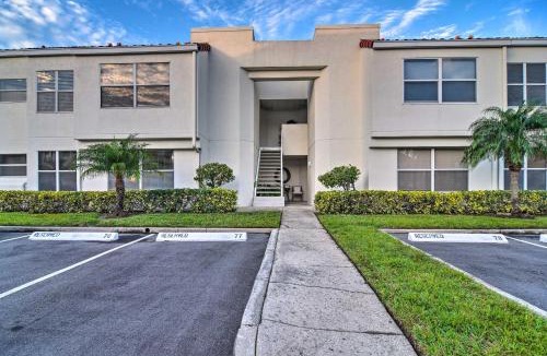 Isla del Sol Apartment | St Pete Condo with Patio and Pool about 2 Mi to Beach