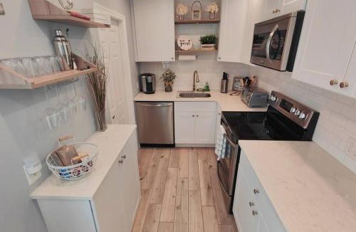 St. Petersburg - Clearwater House | St Pete Treat - 10 mins to beaches and downtown