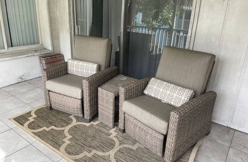 Bayview Condo | St Petersburg 3-bedroom condo steps from Bay, Pools, Hot Tub, Tennis Courts etc.