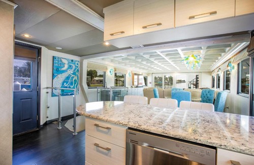 St. Petersburg - Clearwater House | St Petersburg Luxury Yacht Sleeps 8
