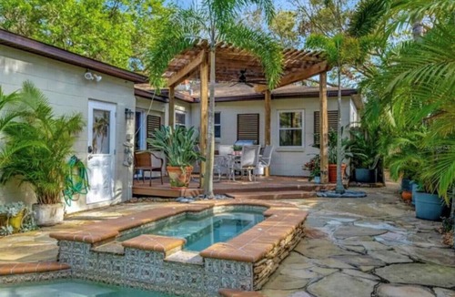 Fossil Park House | St. Petersburg Pool Home Oasis