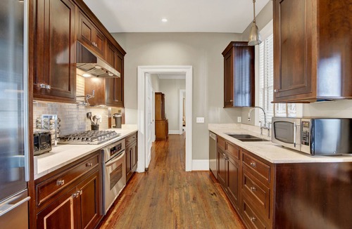 Historic Downtown Savannah House | Stately Savannah Home w/Saltwater Pool