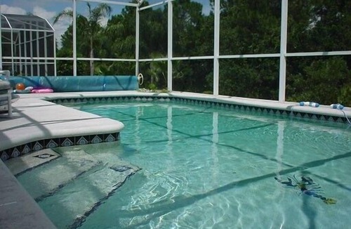 Lindfields House | Stay for Free? Contact Us for Details! 6 Miles to Disney+Heated & Secluded Pool