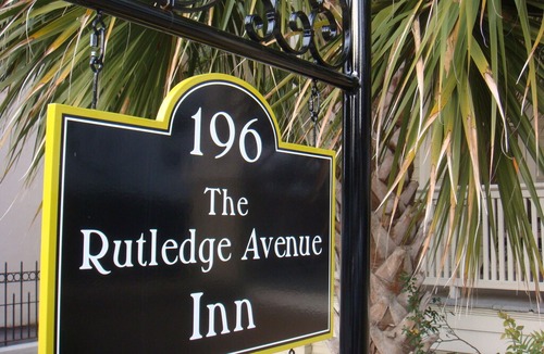 Cannonborough Elliotborough Apartment | Stay in Luxury. Eat, Shop W/Locals-King Street just 5 Blocks Away