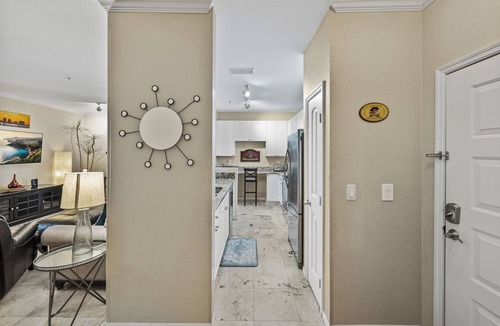 Carver City - Lincoln Gardens Condo | Stay in trendy MIDTOWN TAMPA!Close to everything including the airport!