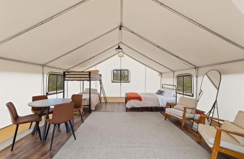 Wewahitchka Other | Stay & Paddle Free Lakeside Glamping Retreat