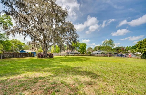 Belleview House | Stay & Play in Belleview: Welcoming Home w/Yard
