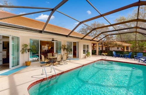 Crystal River House | Stay & Play Villa