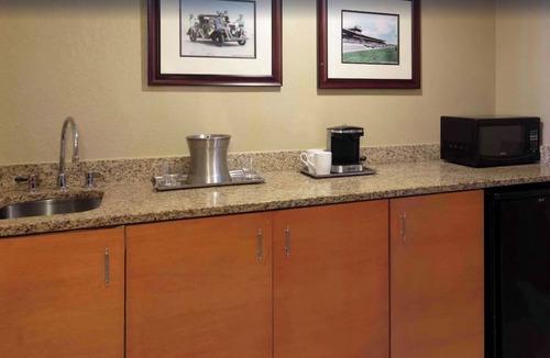 Brush - Stewarts Hotel | Stay Right on the Beach! 2 Modern Units! 2 Pools and Spa Center, Parking!