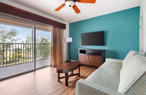 West Kissimmee Hotel | Stay Somewhere Special and Make Every Moment Count! 2 Units, Outdoor Pool!