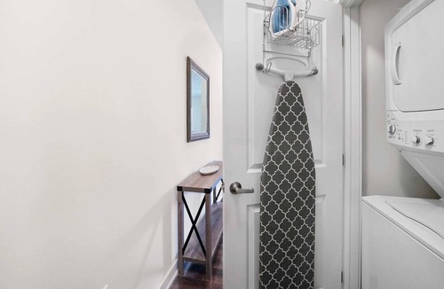Charlotte Condo | StaysByWalker SouthEnd Studio On Light Rail!