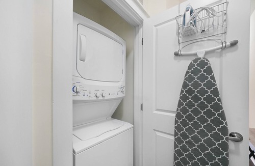 Charlotte Condo | StaysByWalker SouthEnd Studio On Light Rail!