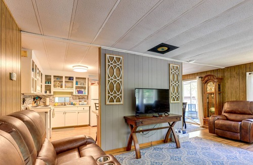 Steinhatchee House | Steinhatchee Home w/Grill & Screened-In Porch
