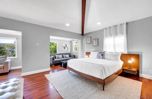 Birch Park Finger Streets House | Steps from the Beach | Heated Pool | Prime location | Game room | Salt Key | RESlDENCES