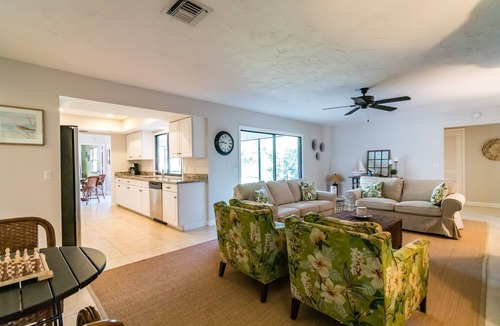Indian River Shores House | Steps From The Sand With Amazing Location!