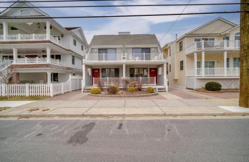 South End House | Steps to Beach: Townhome w/Balcony in Ocean City