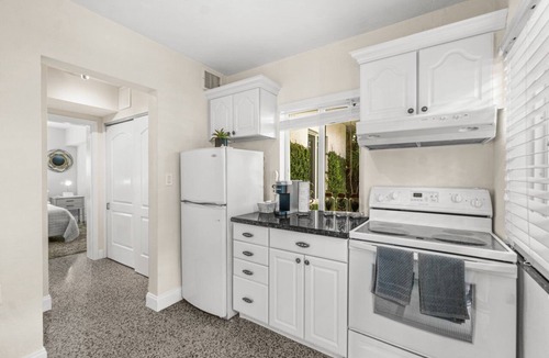 Birch Park Finger Streets House | Steps to Beach/Heated Pool/Sugar Key/RESlDENCES