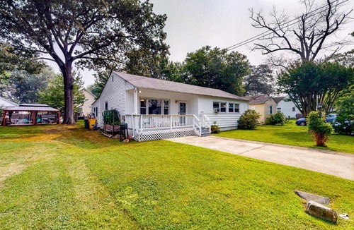 Shady Side House | Steps to Chesapeake Bay! 'Callaway Drive Retreat'